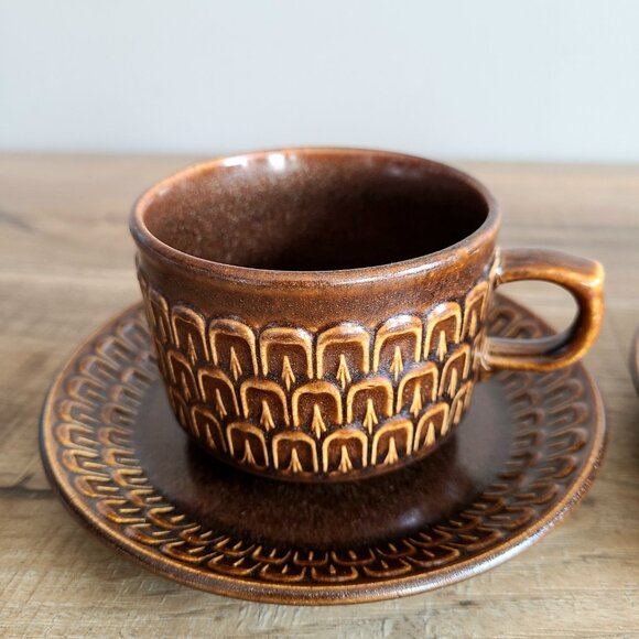 Wedgwood Pennine oven to table 1970s brown ceramic coffee tea cups with saucers. - Picture 2 of 9